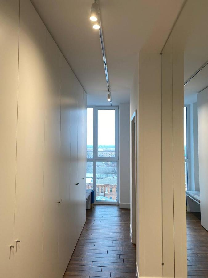 Stylish 1 Bedroom Studio Near Most City Dnipro Ngoại thất bức ảnh