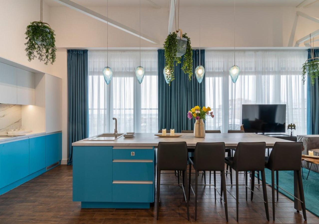 Stylish 1 Bedroom Studio Near Most City Dnipro Ngoại thất bức ảnh